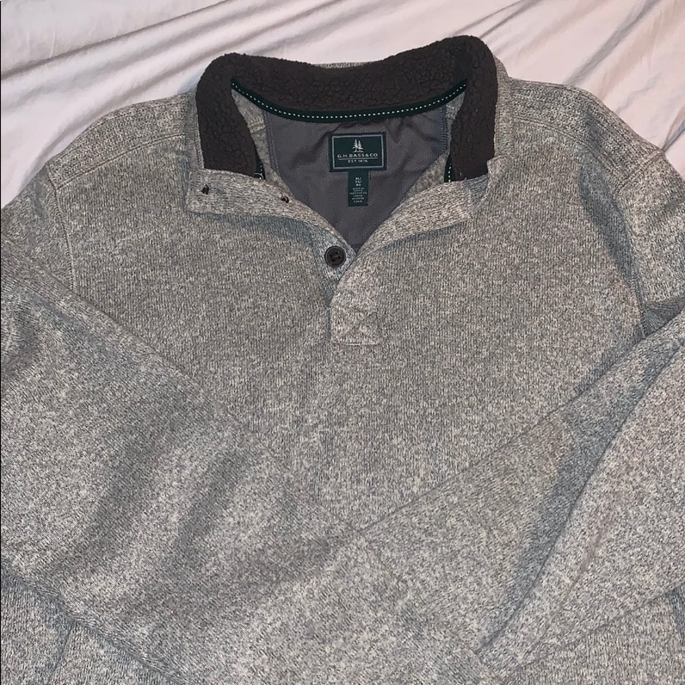 G.H. Bass & Co. Buttoned Pull-Over